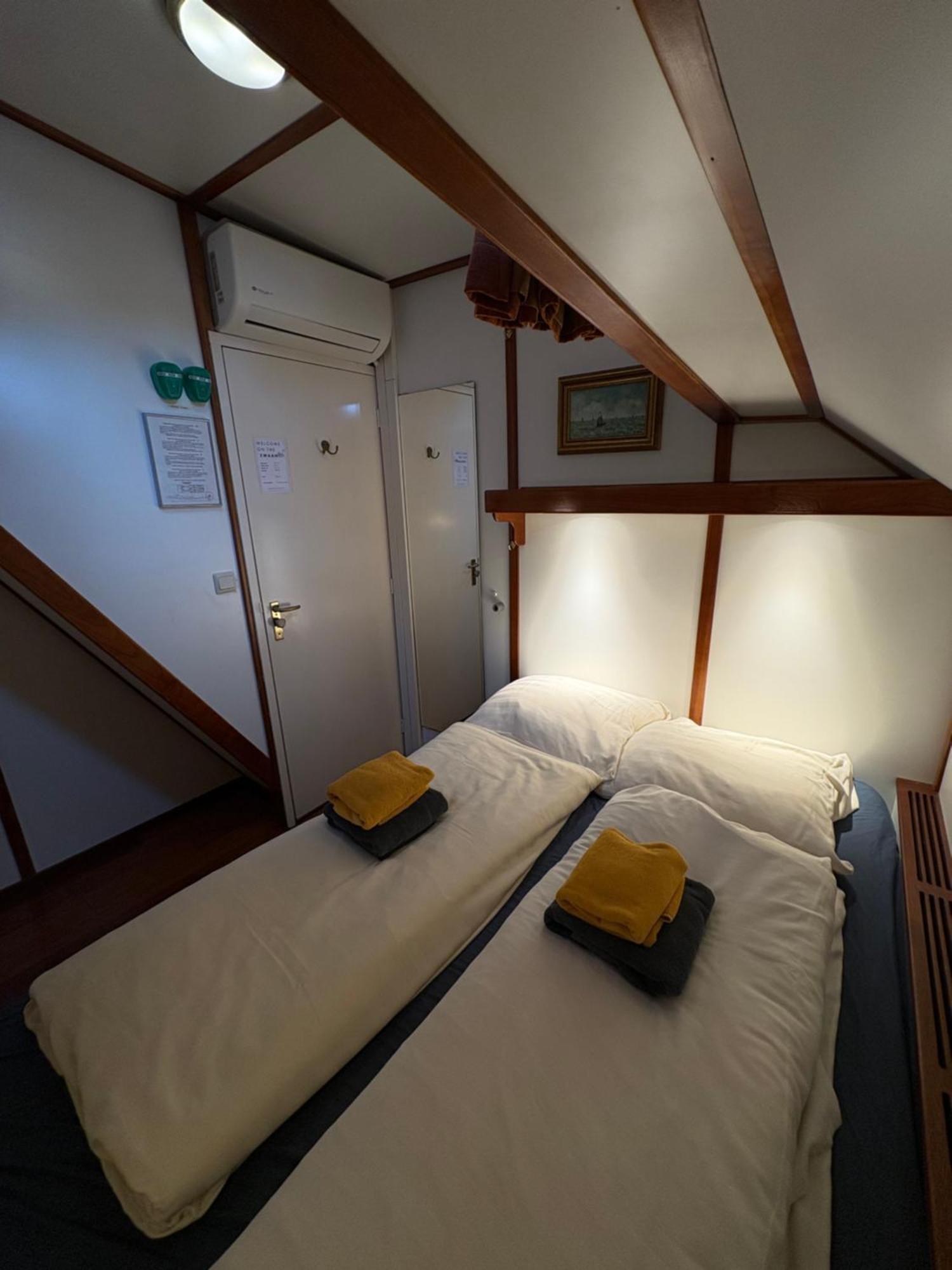 Hotelboot Zwaan Amsterdam Eksteriør bilde
